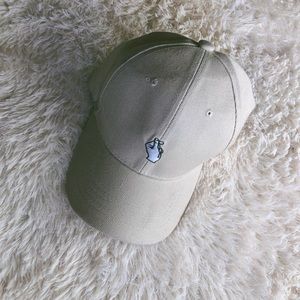 Heart tan hat